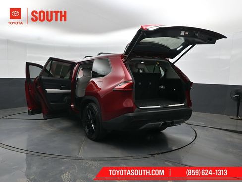 Used 2024 Toyota Grand Highlander AWD image 59