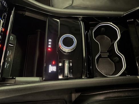 Certified 2023 Jeep Grand Cherokee Limited w/ Black Appearance Package image 25