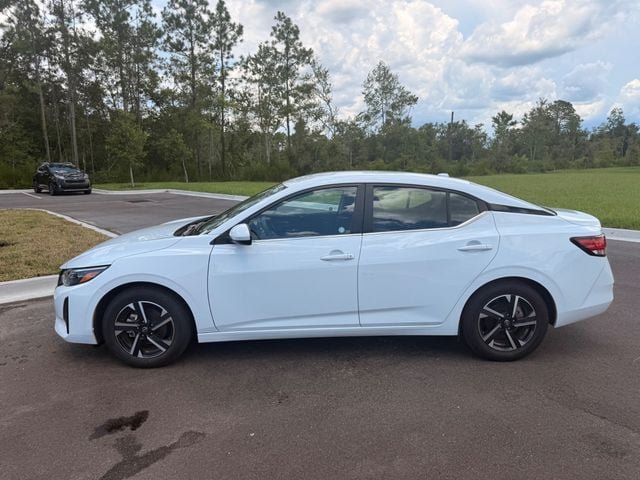 Used 2025 Nissan Sentra SV FWD image 14
