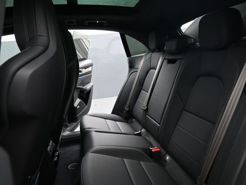 New 2025 Porsche Macan Turbo Electric image 30