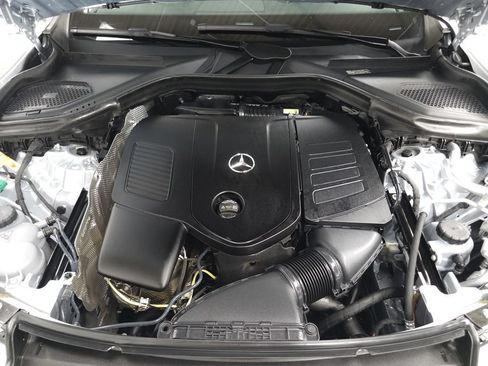 Used 2025 Mercedes-Benz GLC 350e 4MATIC w/ AMG Line image 30