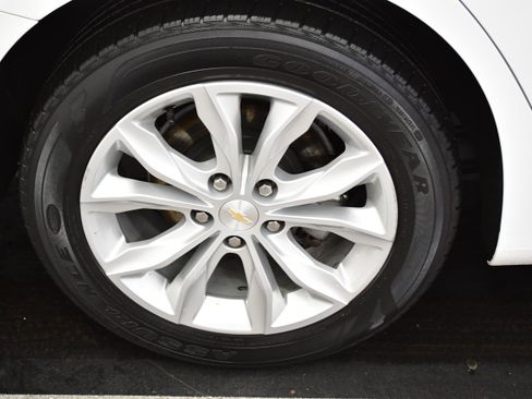 Used 2024 Chevrolet Malibu LT image 69