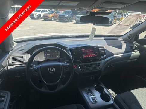 Used 2023 Honda Ridgeline Sport image 9
