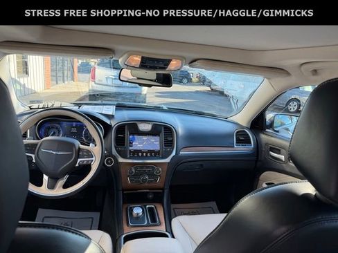 Used 2016 Chrysler 300 C Platinum w/ Safetytec Plus Group image 33