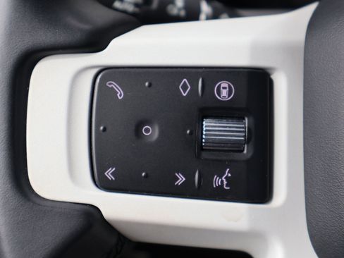 Certified 2025 Land Rover Defender 110 S AWD/4WD image 16
