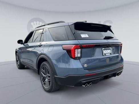 New 2026 Ford Explorer ST w/ Sun And Sound Package image 4