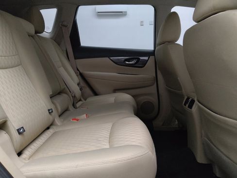 Used 2020 Nissan Rogue SV FWD image 19