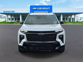 Used 2024 Chevrolet Traverse RS video 2