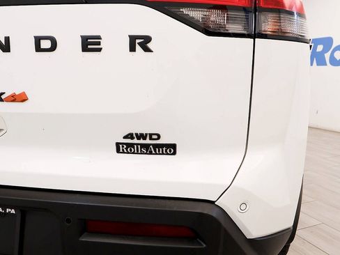 Used 2023 Nissan Pathfinder Rock Creek AWD/4WD image 36