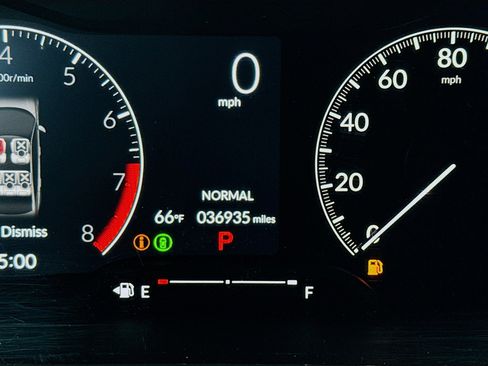 Used 2023 Honda Civic Sport image 8