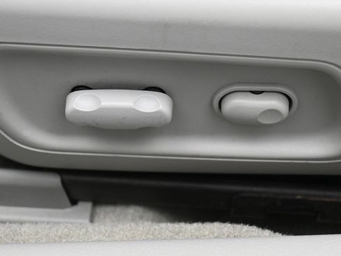 Used 2008 Buick LaCrosse CX image 10