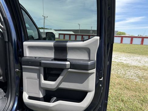 Used 2018 Ford F150 XLT AWD/4WD image 30