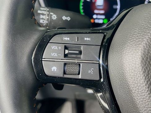 Used 2025 Honda CR-V Sport Touring image 17