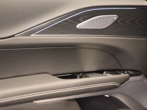 New 2026 Cadillac Lyriq Signature Luxury image 27