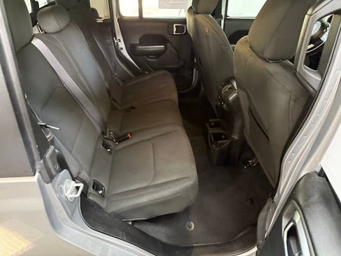 Used 2020 Jeep Gladiator Sport w/ Quick Order Package 24S image 32