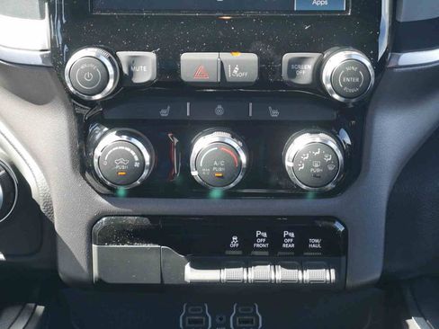 New 2026 RAM 1500 Big Horn AWD/4WD image 7