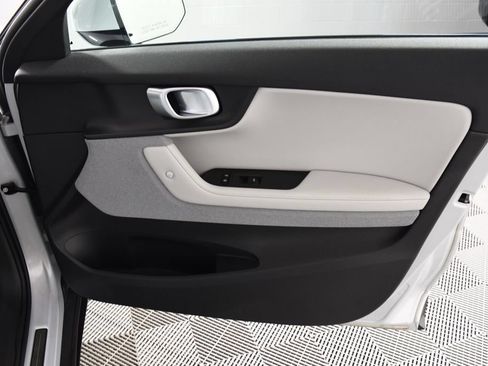 Used 2023 Polestar Polestar 2 w/ Pilot Pack AWD/4WD image 18