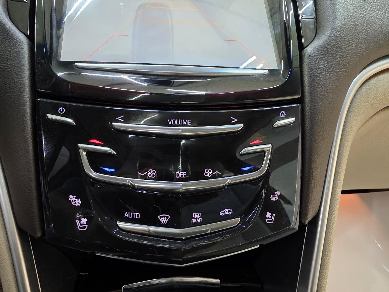 Used 2013 Cadillac XTS Luxury FWD image 33