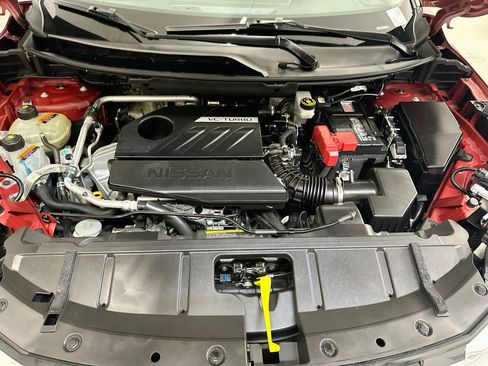 Used 2025 Nissan Rogue SV AWD/4WD image 34