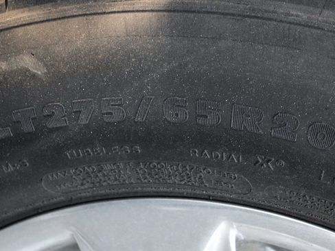 Used 2022 Ford F250 Platinum w/ FX4 Off-Road Package image 48