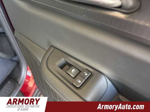 New 2025 Jeep Grand Cherokee L Altitude image 34