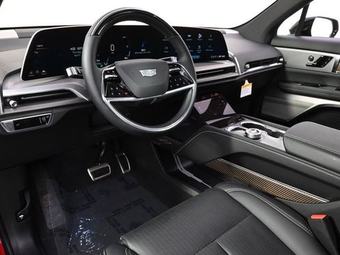 New 2026 Cadillac Vistiq Premium Luxury w/ LPO, Floor Liner Package AWD/4WD image 12