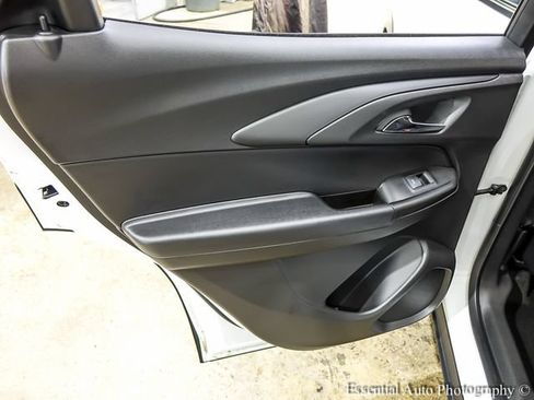 Used 2023 Chevrolet TrailBlazer RS FWD image 19