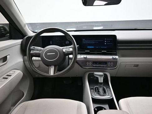 Used 2024 Hyundai Kona SEL AWD/4WD image 7