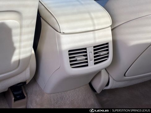 Used 2010 Lexus ES 350 image 17