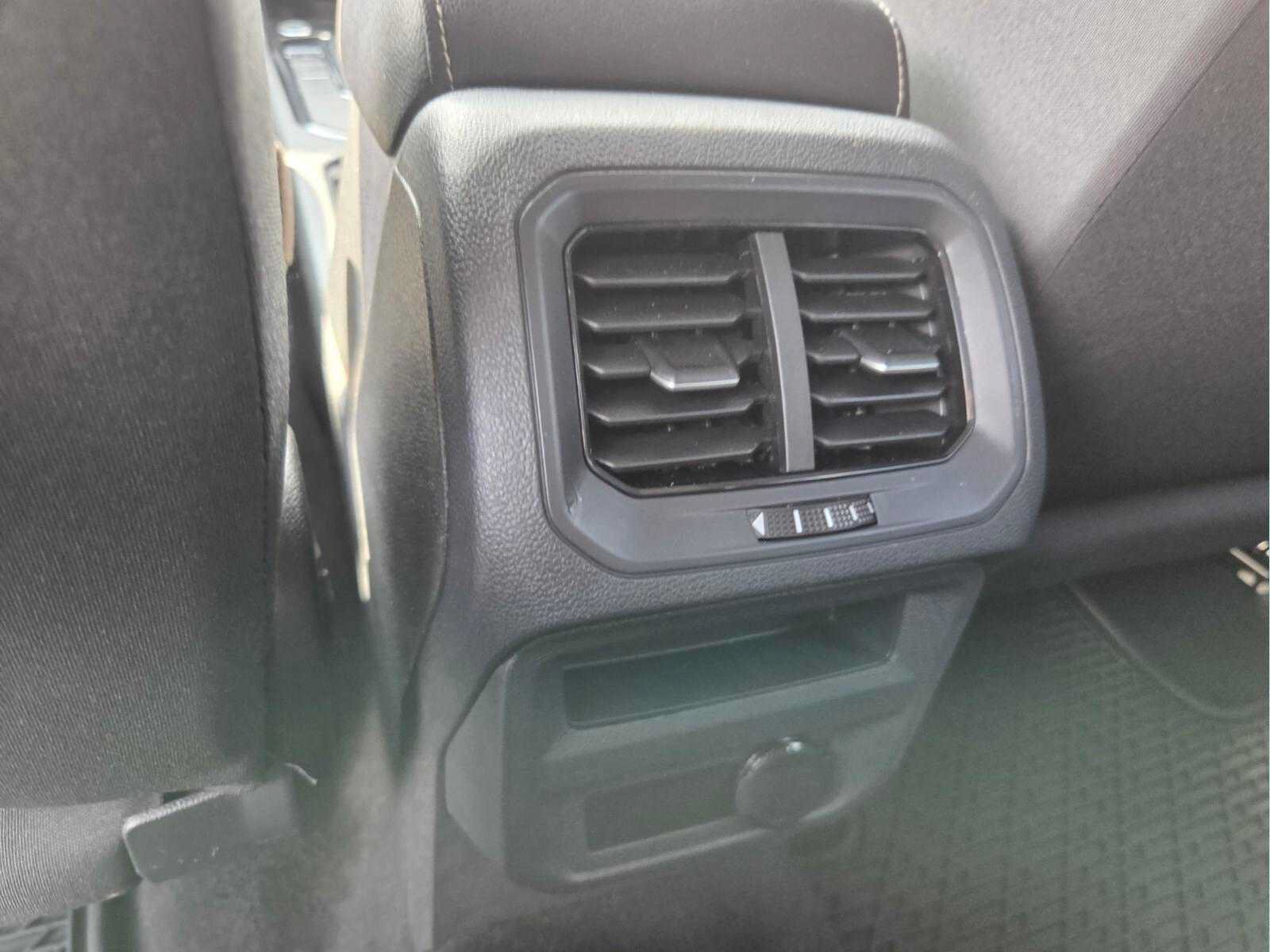 Used 2022 Volkswagen Tiguan S FWD image 14