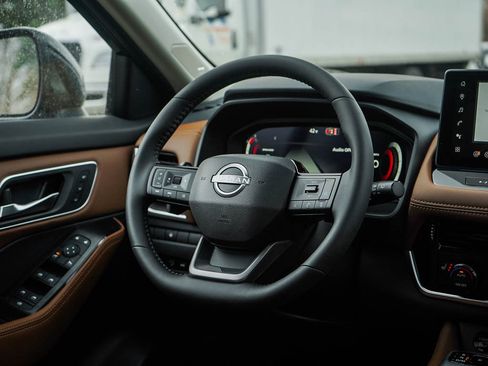 New 2026 Nissan Rogue Platinum image 16