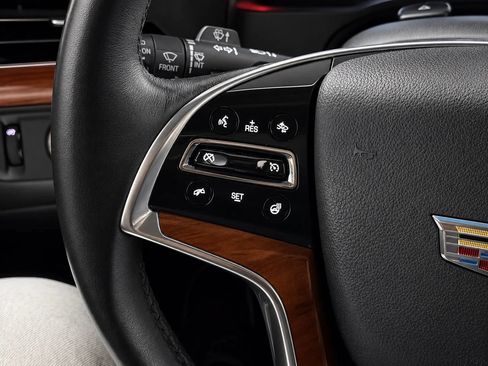 Used 2019 Cadillac Escalade ESV Premium Luxury AWD/4WD image 34