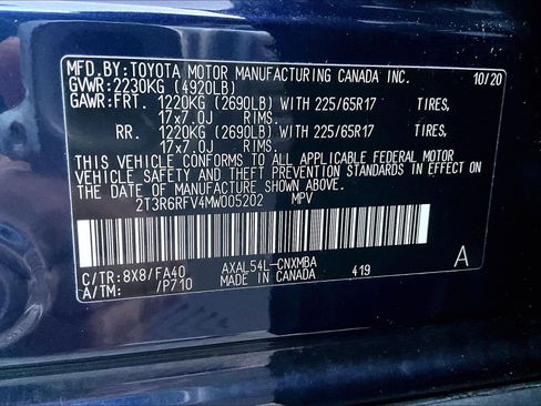 Used 2021 Toyota RAV4 XLE image 30