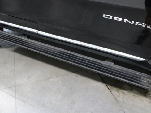 Used 2022 GMC Yukon Denali AWD/4WD image 13