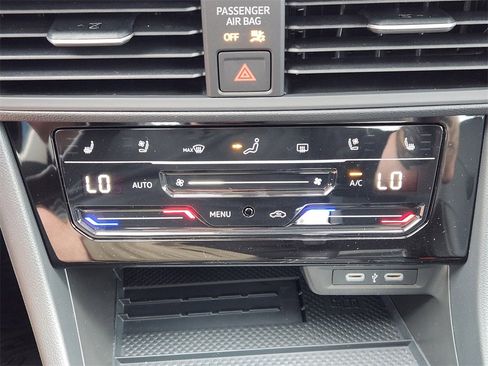 New 2026 Volkswagen Jetta SEL image 14