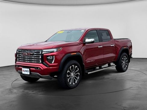 Used 2025 GMC Canyon Denali AWD/4WD image 5