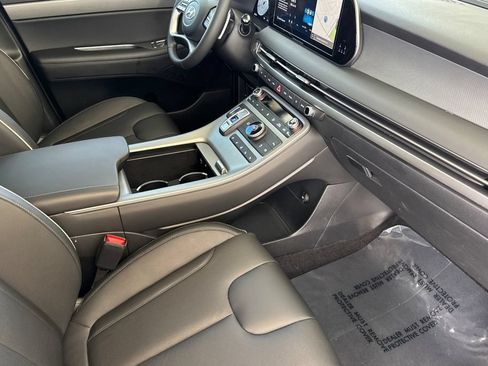 Used 2025 Hyundai Palisade SEL FWD image 20