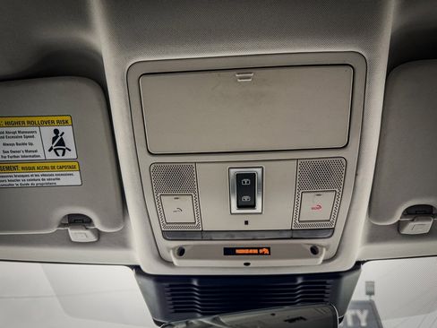 Used 2022 Land Rover Discovery Sport S image 22