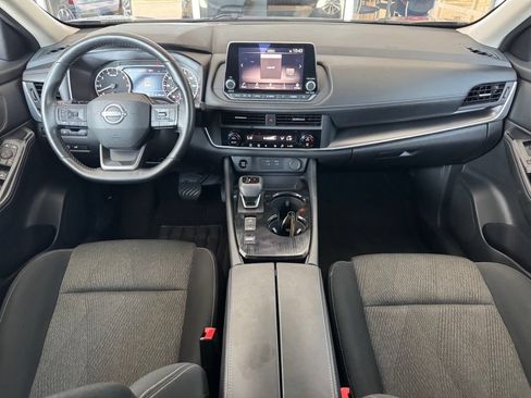 Used 2025 Nissan Rogue SV FWD image 22