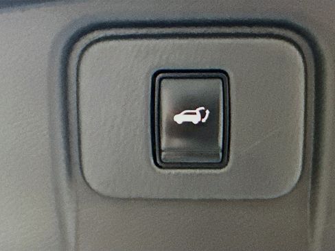 Used 2016 Nissan Murano Platinum w/ Platinum Technology Package FWD image 30