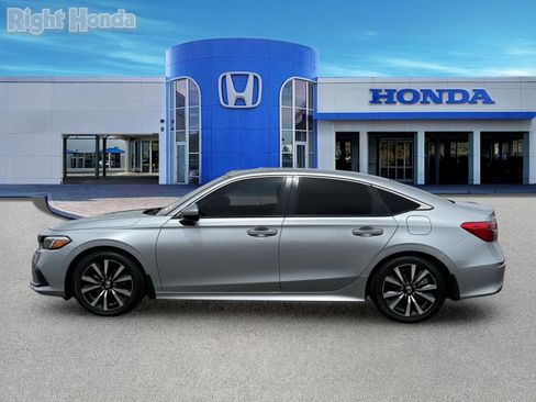 Used 2024 Honda Civic EX image 3