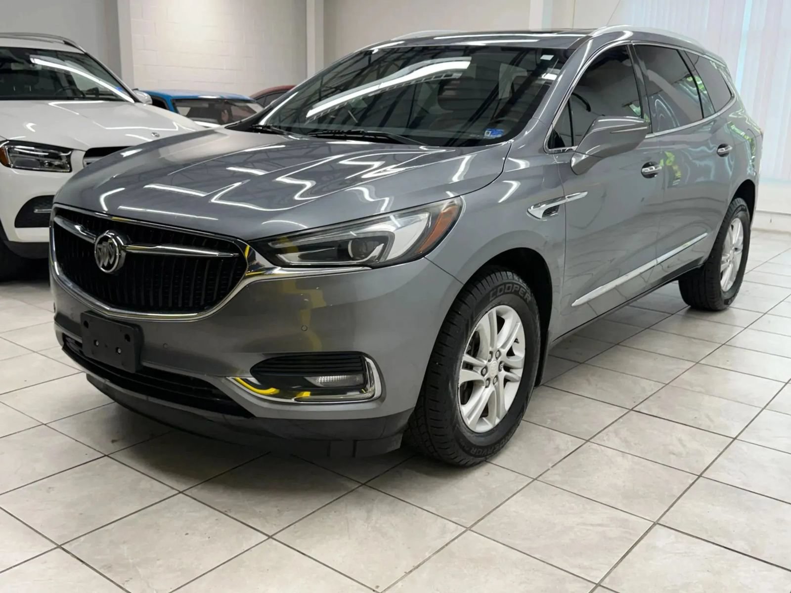 Used 2018 Buick Enclave Premium FWD image 3