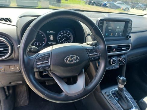 Used 2021 Hyundai Kona SEL Plus AWD/4WD image 9