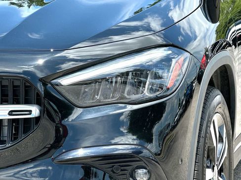 Used 2025 Mercedes-Benz GLA 250 4MATIC w/ Winter Package image 16