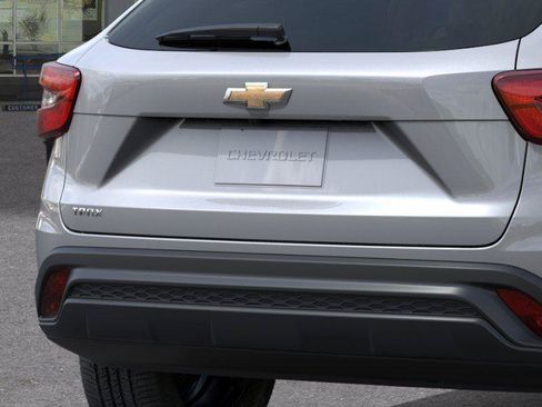 New 2026 Chevrolet Trax LS FWD image 14