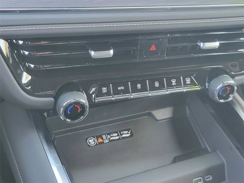 New 2025 Chevrolet Tahoe Premier image 25