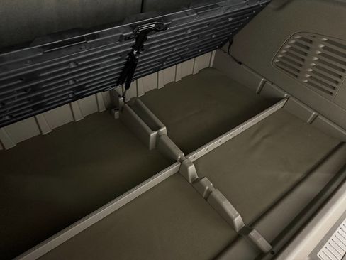 Used 2015 Chevrolet Suburban LTZ image 95