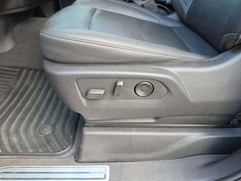 Used 2024 Chevrolet Silverado 2500 LTZ AWD/4WD image 16