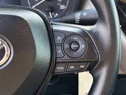 Used 2024 Toyota Corolla LE image 27