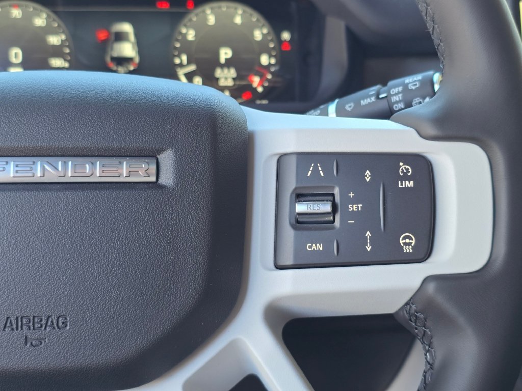 New 2026 Land Rover Defender 110 X-Dynamic SE AWD/4WD image 18